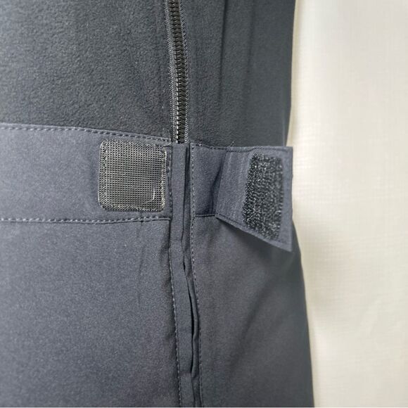 Under Armour Kids Size 4 Black Cold gear  Snow Bibs Zip Front Velcro Top - Picture 5 of 16